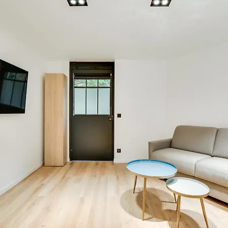 Pick A Flat's In Le Marais - Rue Du Chemin * باريس